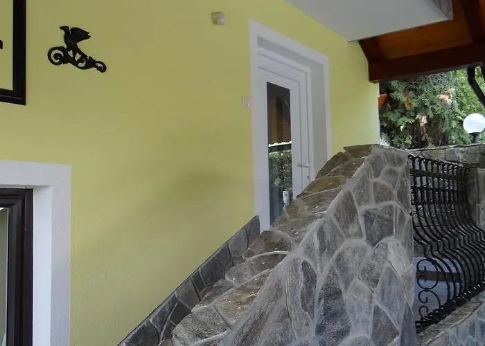 アパート Relax Center Olimian ポドチェトルテク